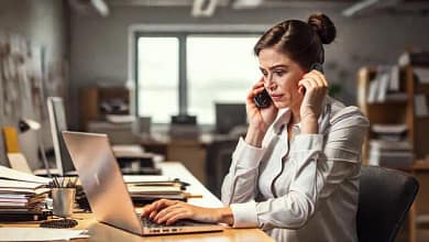 Una mujer de negocios encuentra la calma