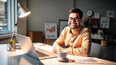 Un emprendedor exitoso trabaja en un espacio moderno