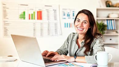 Una mujer organiza su libertad financiera