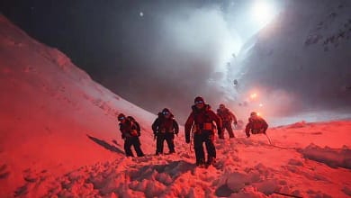Rescate urgente en pendiente peligrosa