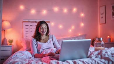 Una mujer visualiza su éxito financiero