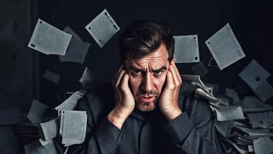 El hombre estresado enfrentaba la desesperación y el fracaso