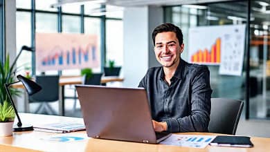 Un freelancer exitoso trabaja con confianza