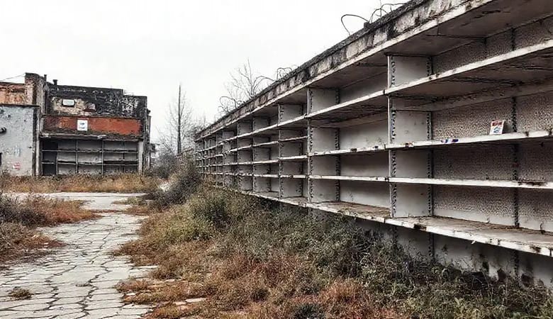 La ciudad se desmorona en abandono
