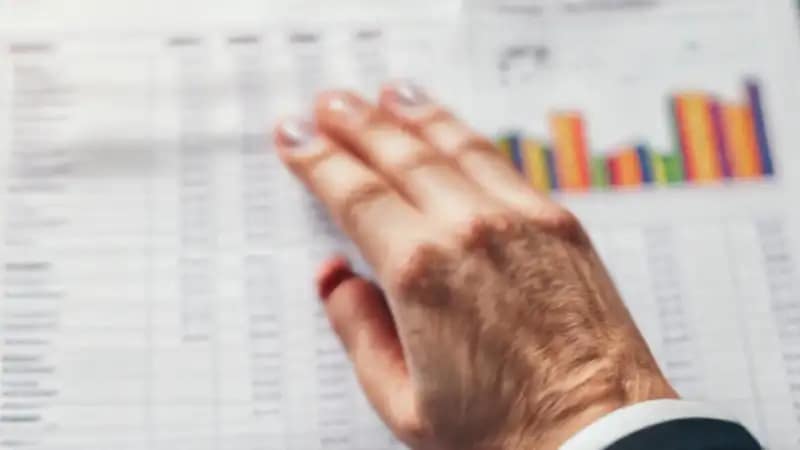 Planificación financiera enfocada y optimista