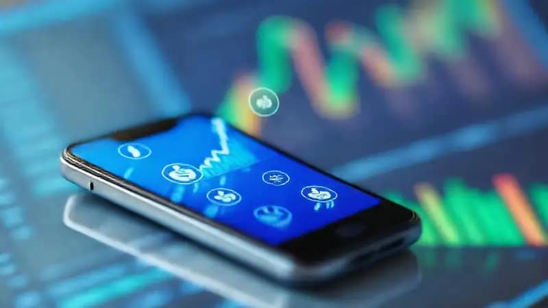 Smartphone financiero, moderno y optimista